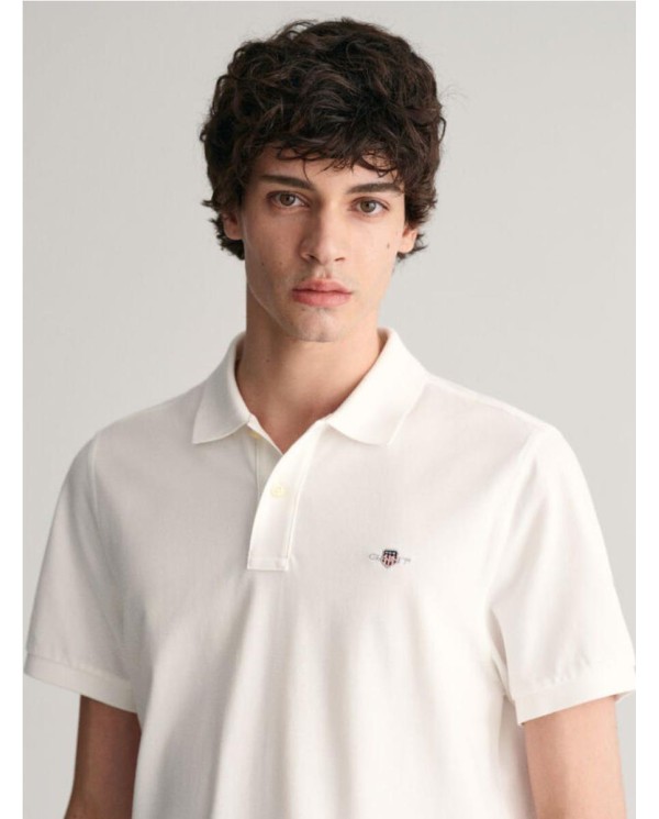 Polo GANT de piqué Regular Fit Shield BLANCO