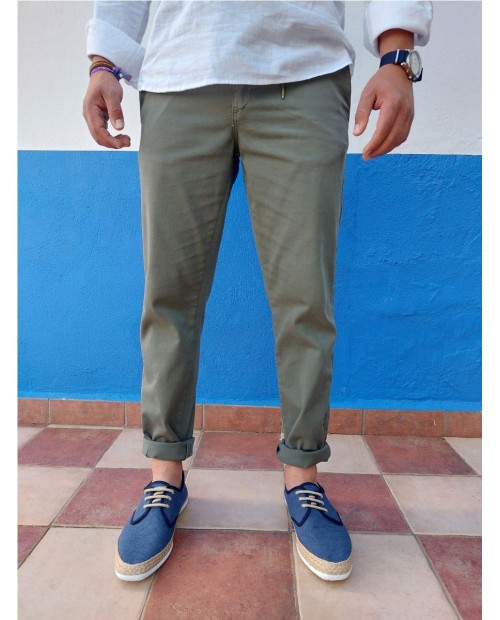 PANTALÓN JOGER THOMAS HARRISON. VERDE CLARO