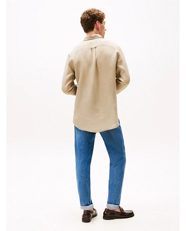 Camisa de corte regular en lino BEIG