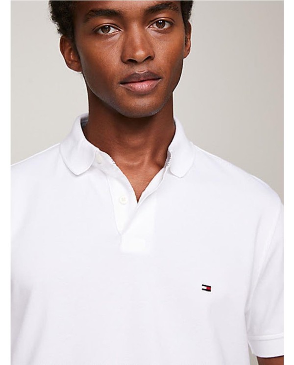 POLO  TOMMY HILFIGER1985 DE CORTE REGULAR CON LOGO BORDADO BLANCO