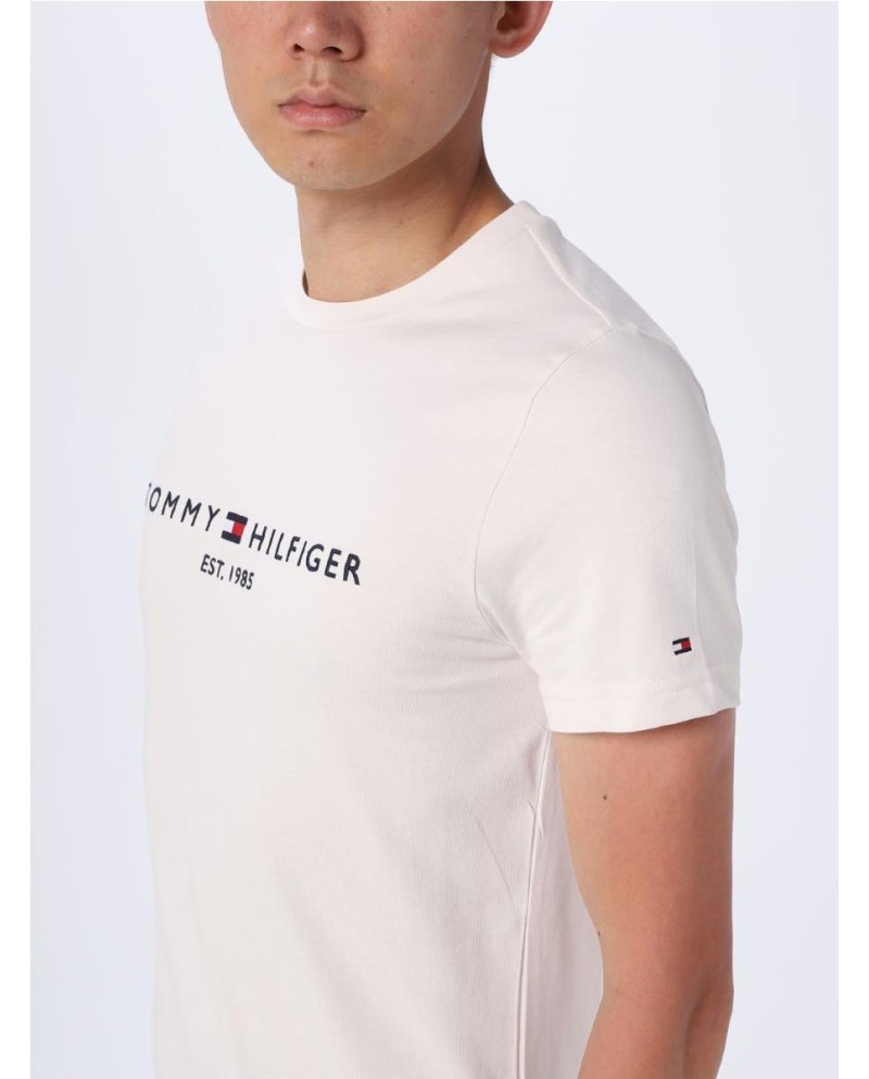 CAMISETA TOMMY HILFIGER  DE CORTE SLIM CON LOGO BORDADO CRUDO